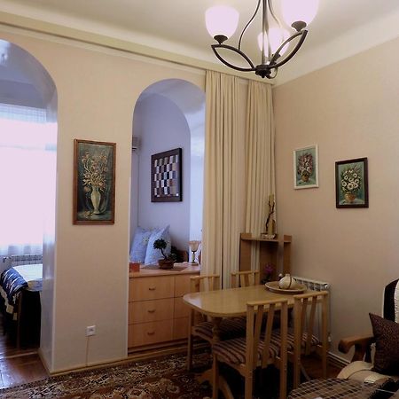 Ara & Gaya Аpartment Apartment Erevan Exterior foto