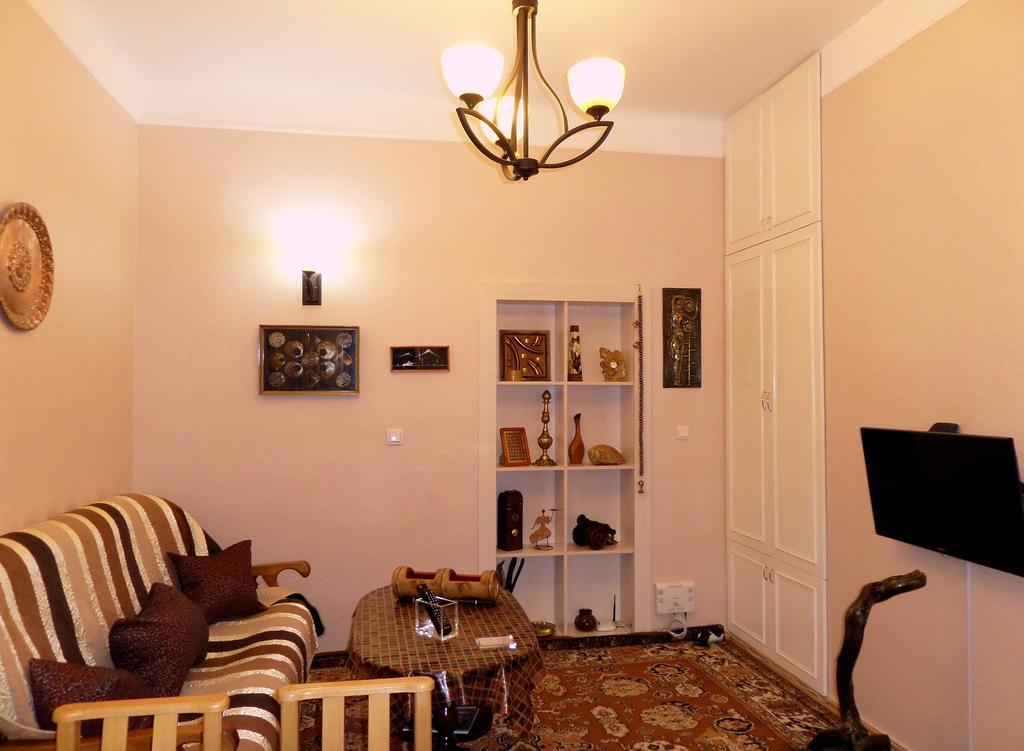 Ara & Gaya Аpartment Apartment Erevan Exterior foto