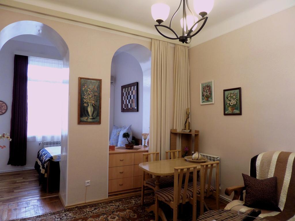 Ara & Gaya Аpartment Apartment Erevan Exterior foto