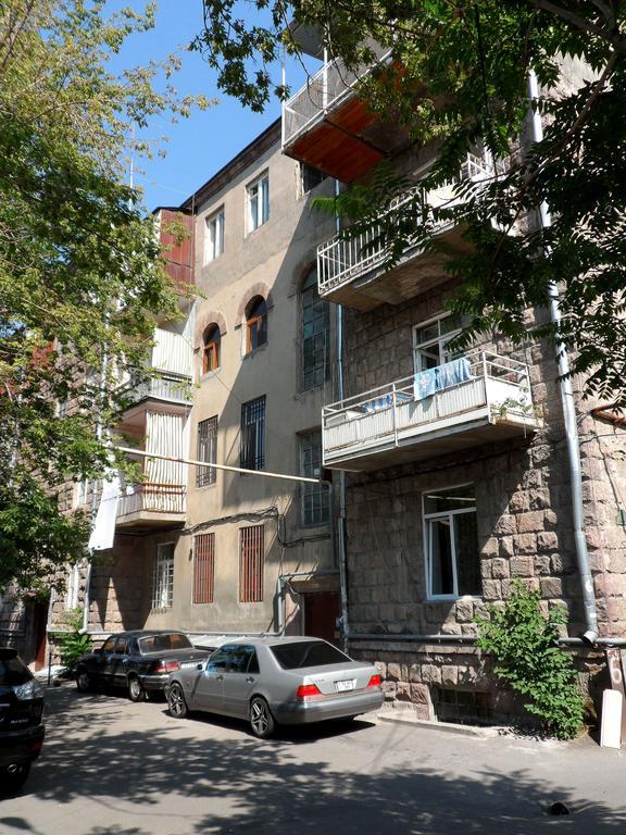 Ara & Gaya Аpartment Apartment Erevan Exterior foto